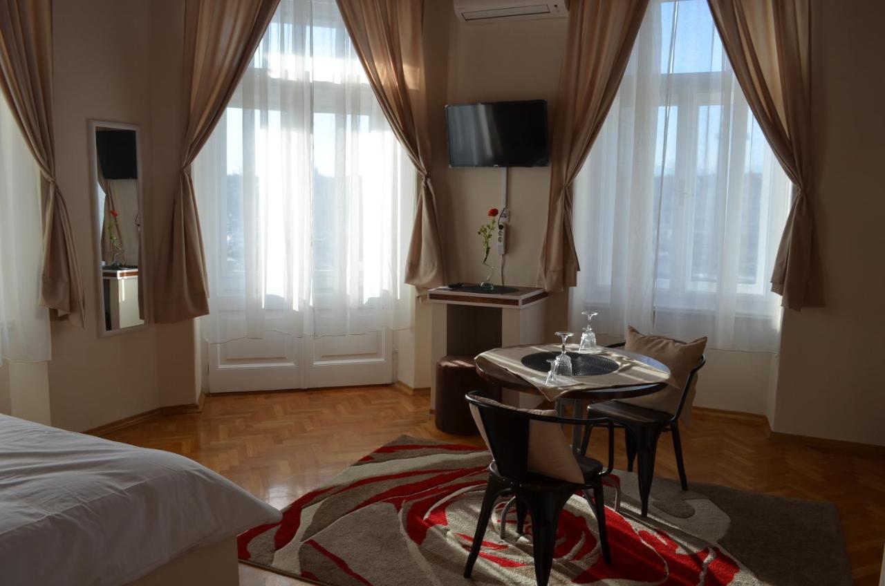 Rooms & Apartments Infinity Рийека Екстериор снимка