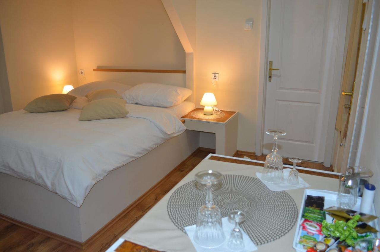 Rooms & Apartments Infinity Рийека Екстериор снимка