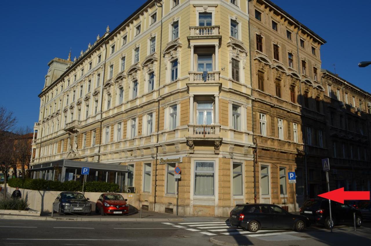Rooms & Apartments Infinity Рийека Екстериор снимка